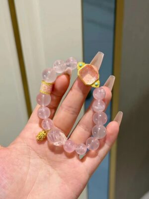 A pink crystal bracelet that brings you career and love