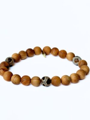 Agate Crystal Bracelet | Sandalwood Essential Oil Diffuser | Triangle Collection
